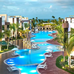 5* 度假村 Bluebay Grand Punta Cana